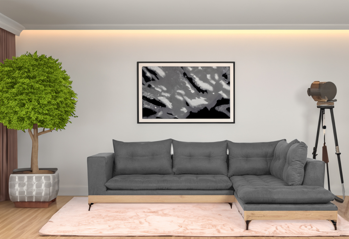 Ο καναπές τοποθετημένος σε ένα σαλόνι